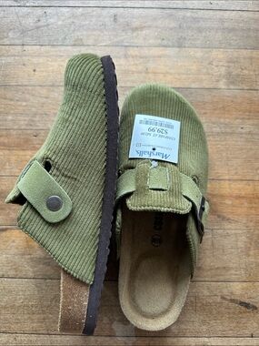 Cushionaire Olive Green Corduroy Slip-On Clog Sandals